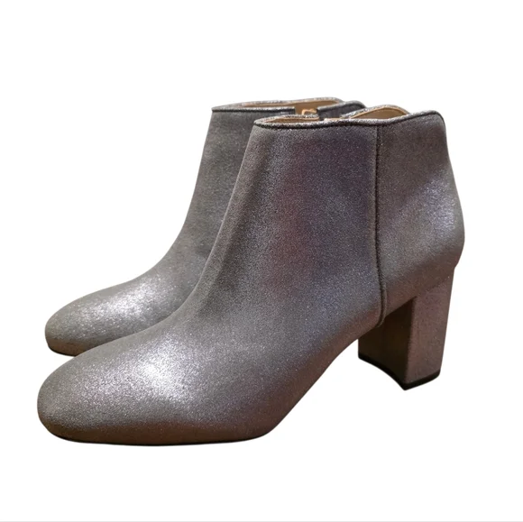 White House Black Market Harper Shimmering Silver Ankle Booties Size 8 1/2 - Picture 1 of 10